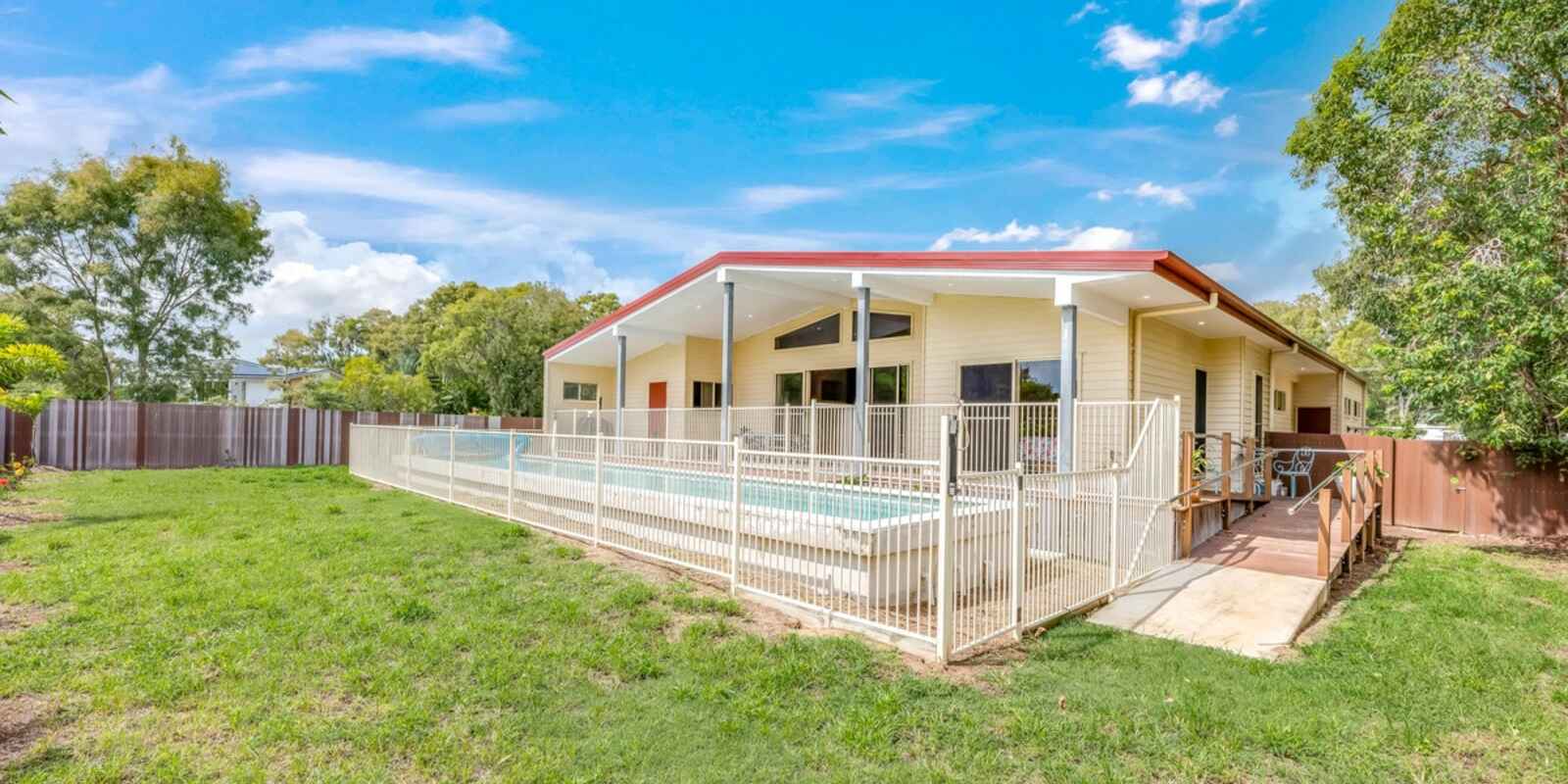 86 Sylvan Drive Moore Park Beach 86 Sylvan Drive Moore Park Beach