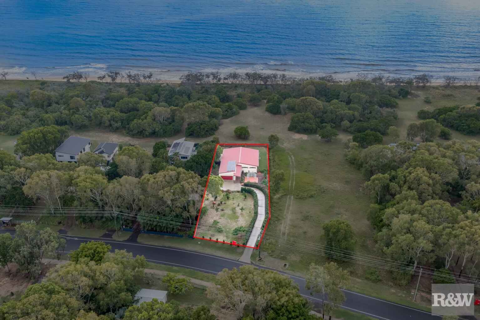 86 Sylvan Drive Moore Park Beach 86 Sylvan Drive Moore Park Beach