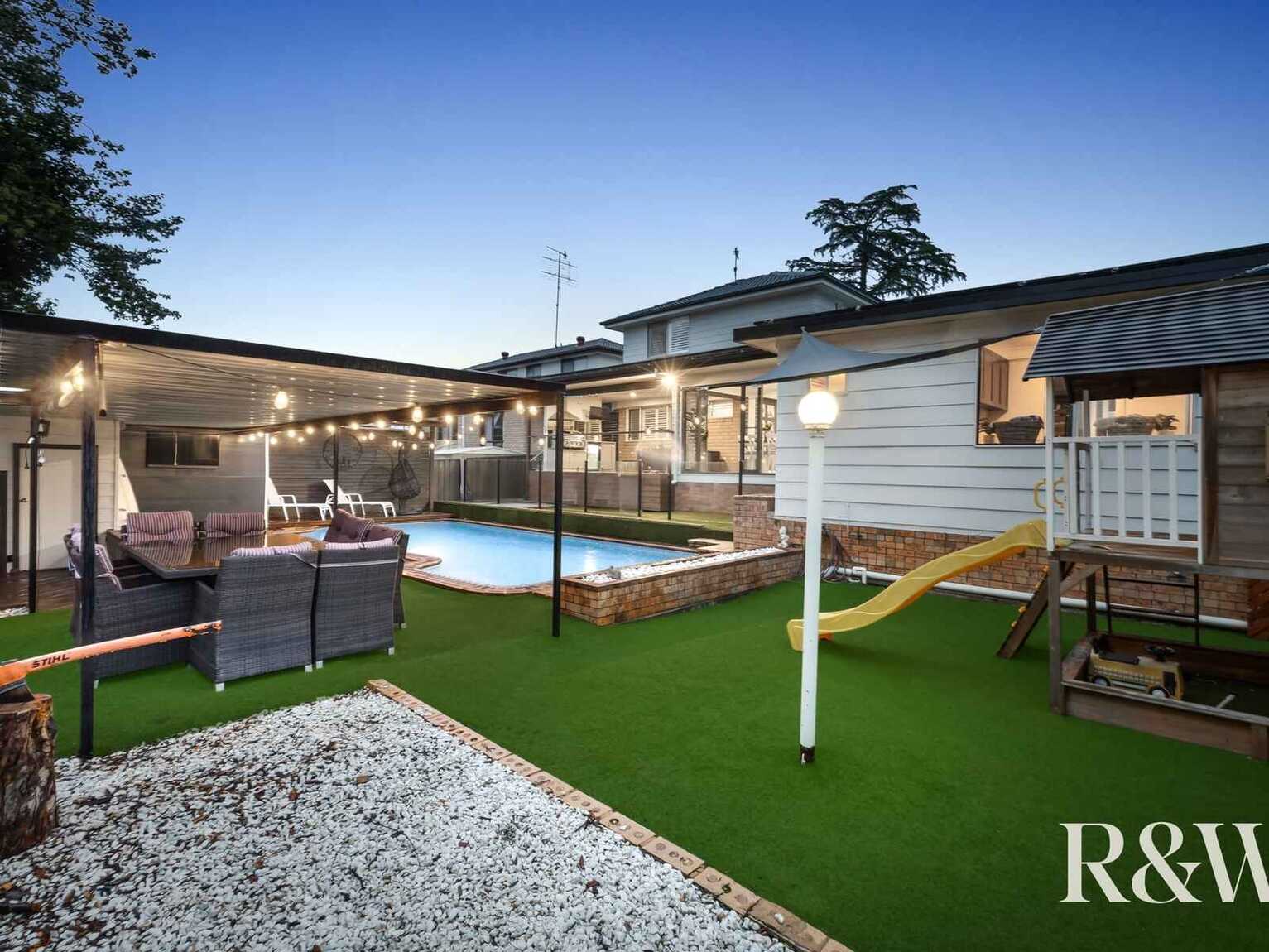 8 Lorne Avenue South Penrith