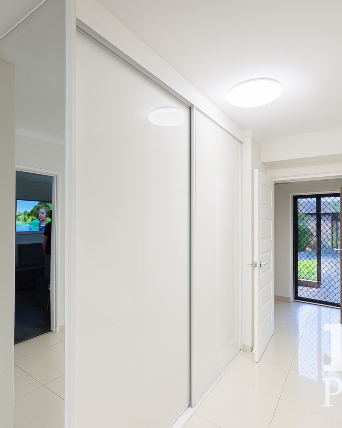 15 Hillcrest Avenue Moorebank, Moorebank - Thumbnail 6
