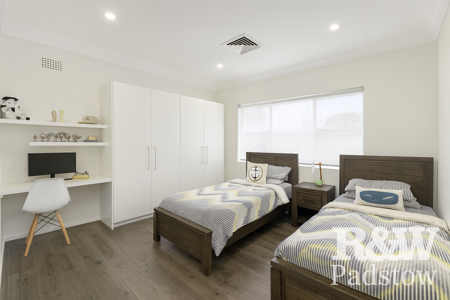 15 Hillcrest Avenue Moorebank