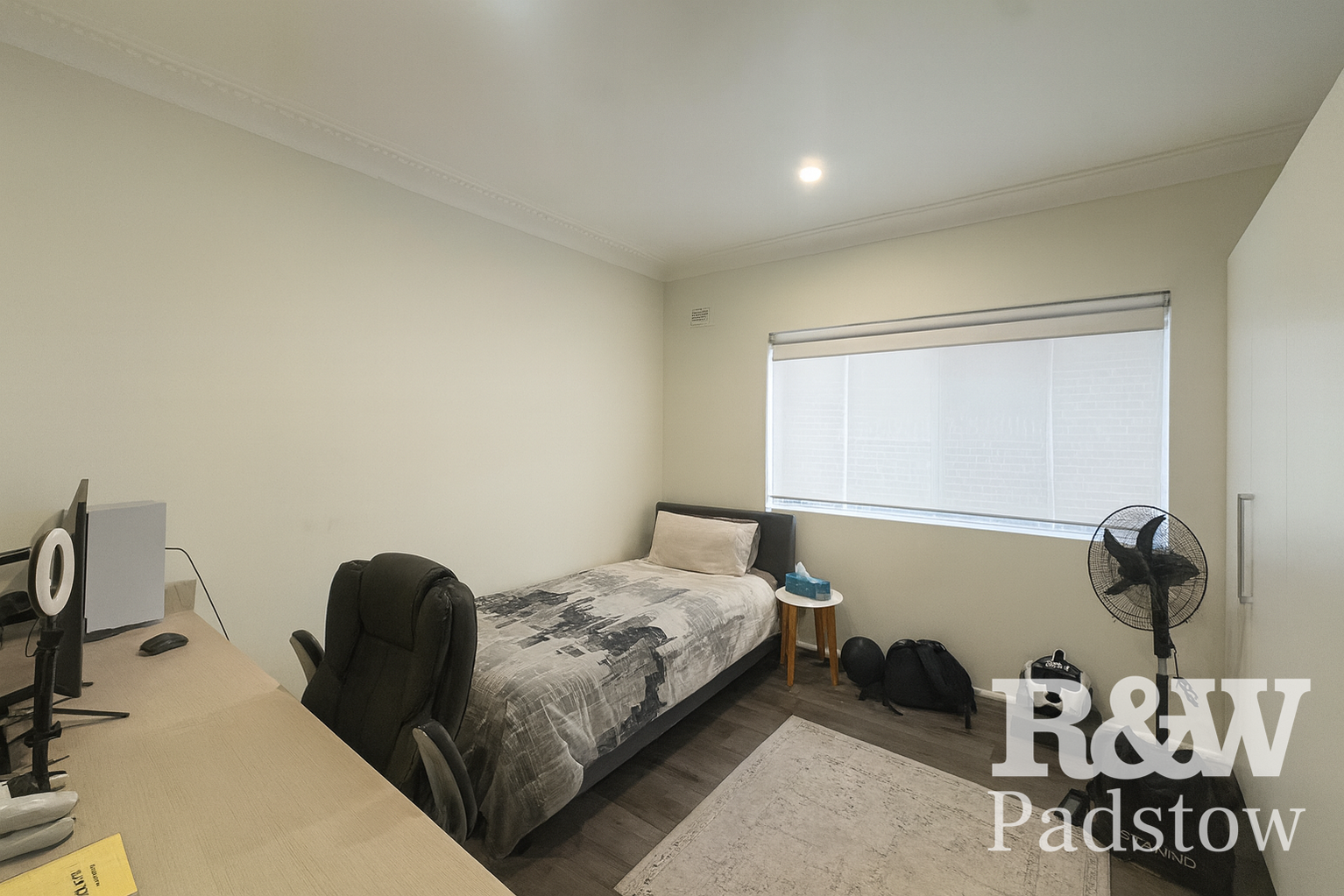 15 Hillcrest Avenue Moorebank