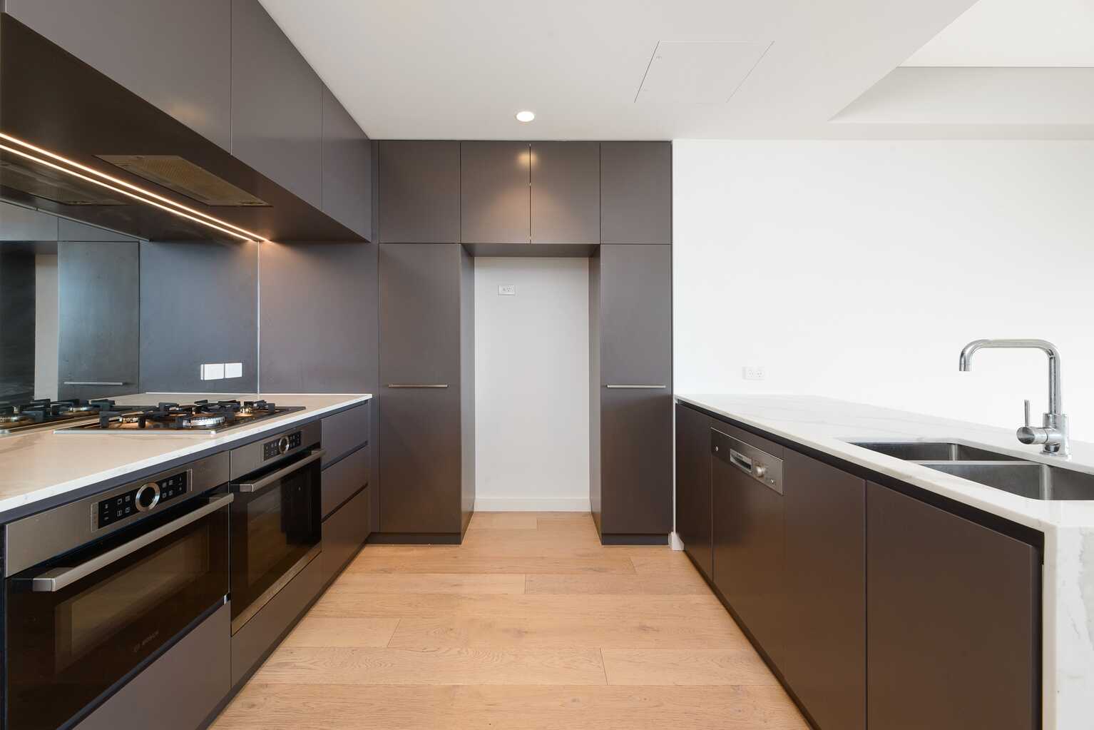 1910/221 Miller Street North Sydney