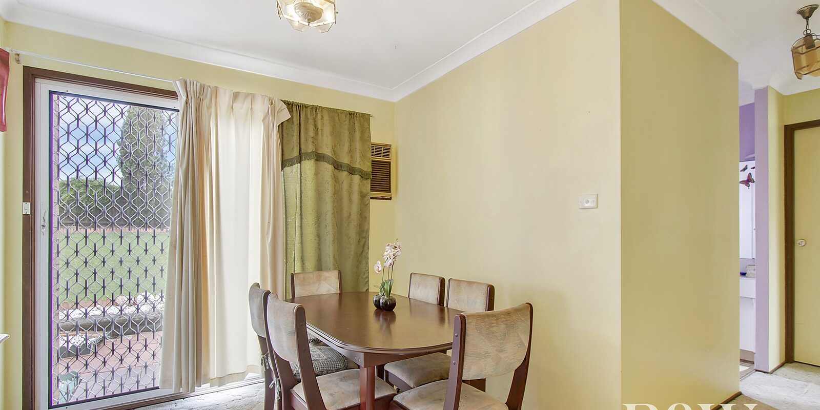 12 Verdi Glen St Clair