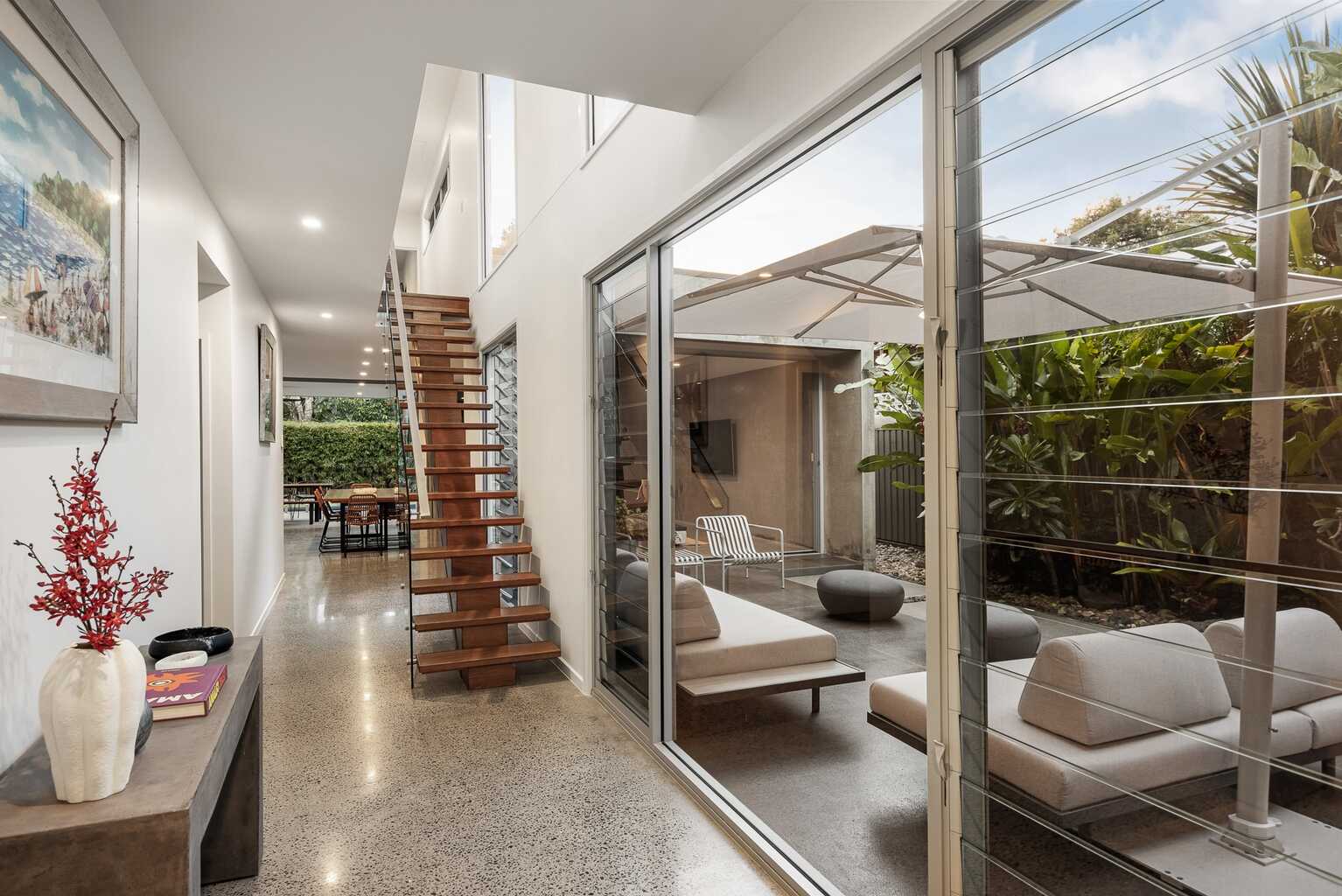 3 Warragah Parade Yaroomba