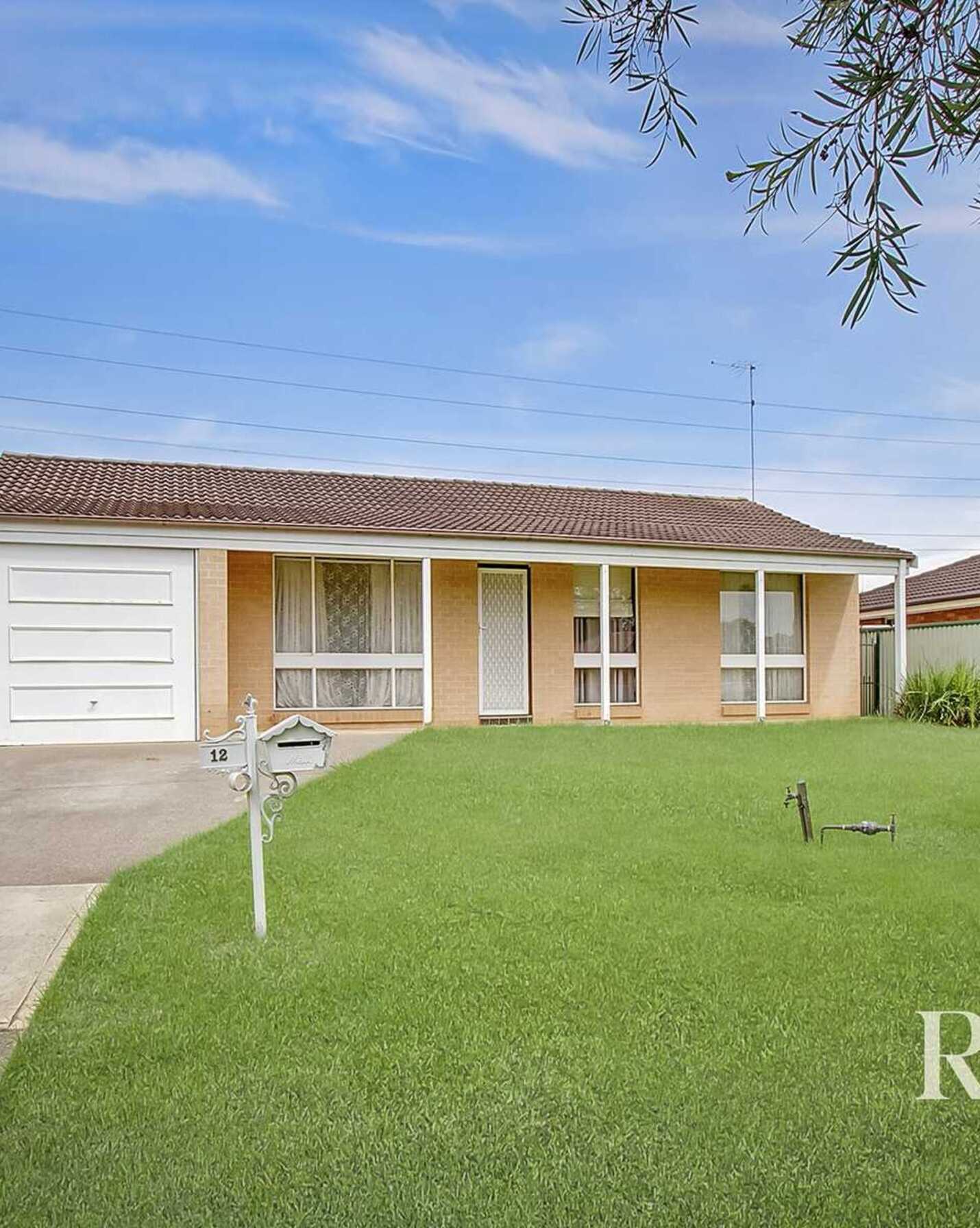 12 Verdi Glen St Clair