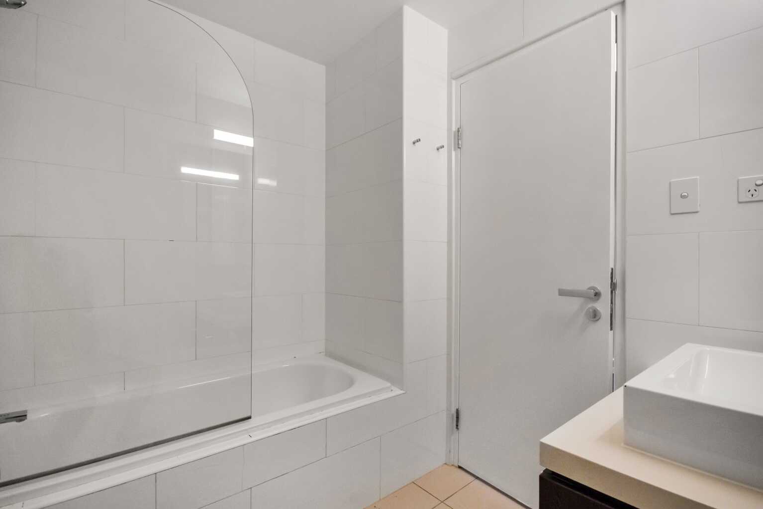 102/7 Wills Avenue Bronte