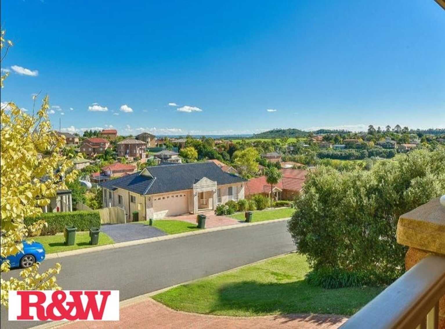 1 Beltana Place Glen Alpine 1 Beltana Place Glen Alpine