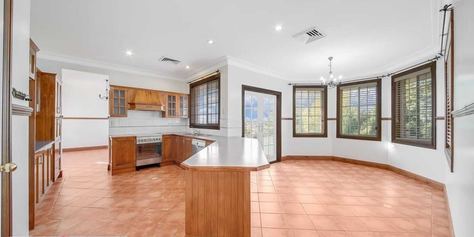 1 Beltana Place Glen Alpine 1 Beltana Place Glen Alpine