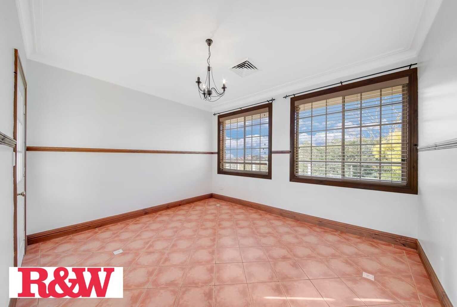 1 Beltana Place Glen Alpine 1 Beltana Place Glen Alpine