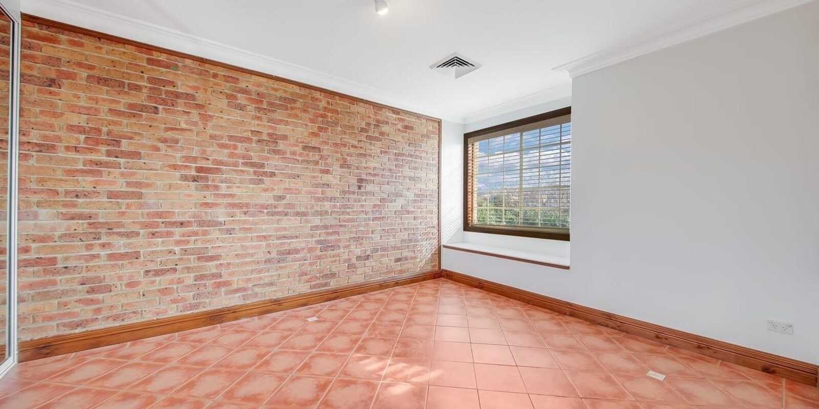 1 Beltana Place Glen Alpine 1 Beltana Place Glen Alpine