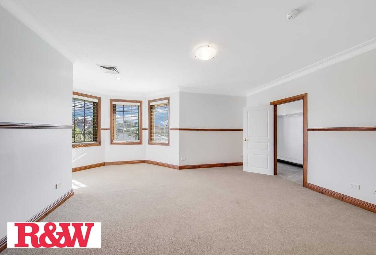 1 Beltana Place Glen Alpine 1 Beltana Place Glen Alpine