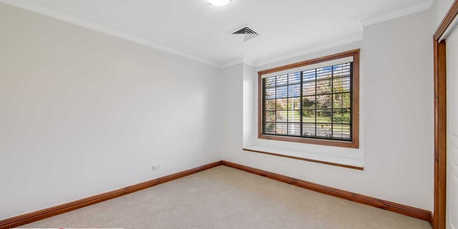 1 Beltana Place Glen Alpine 1 Beltana Place Glen Alpine