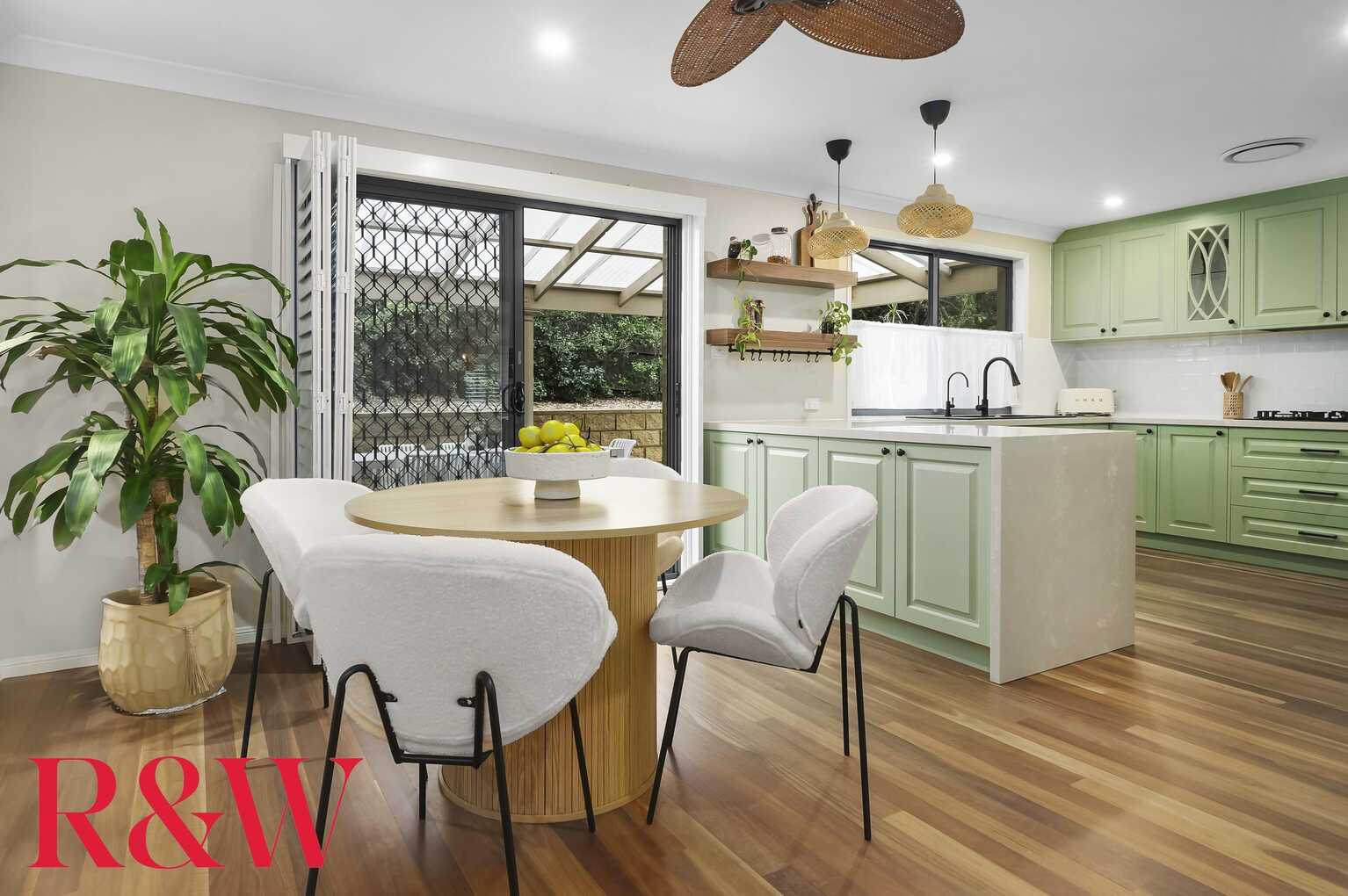 19 Strathwallen Close Macquarie Links