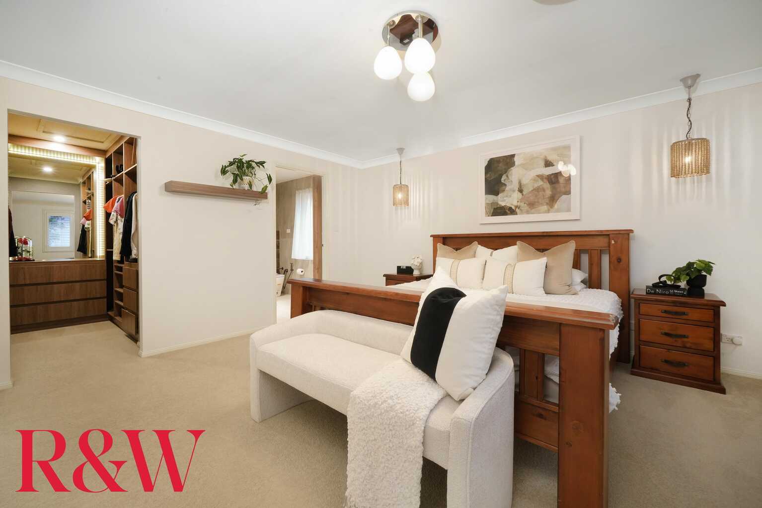 19 Strathwallen Close Macquarie Links