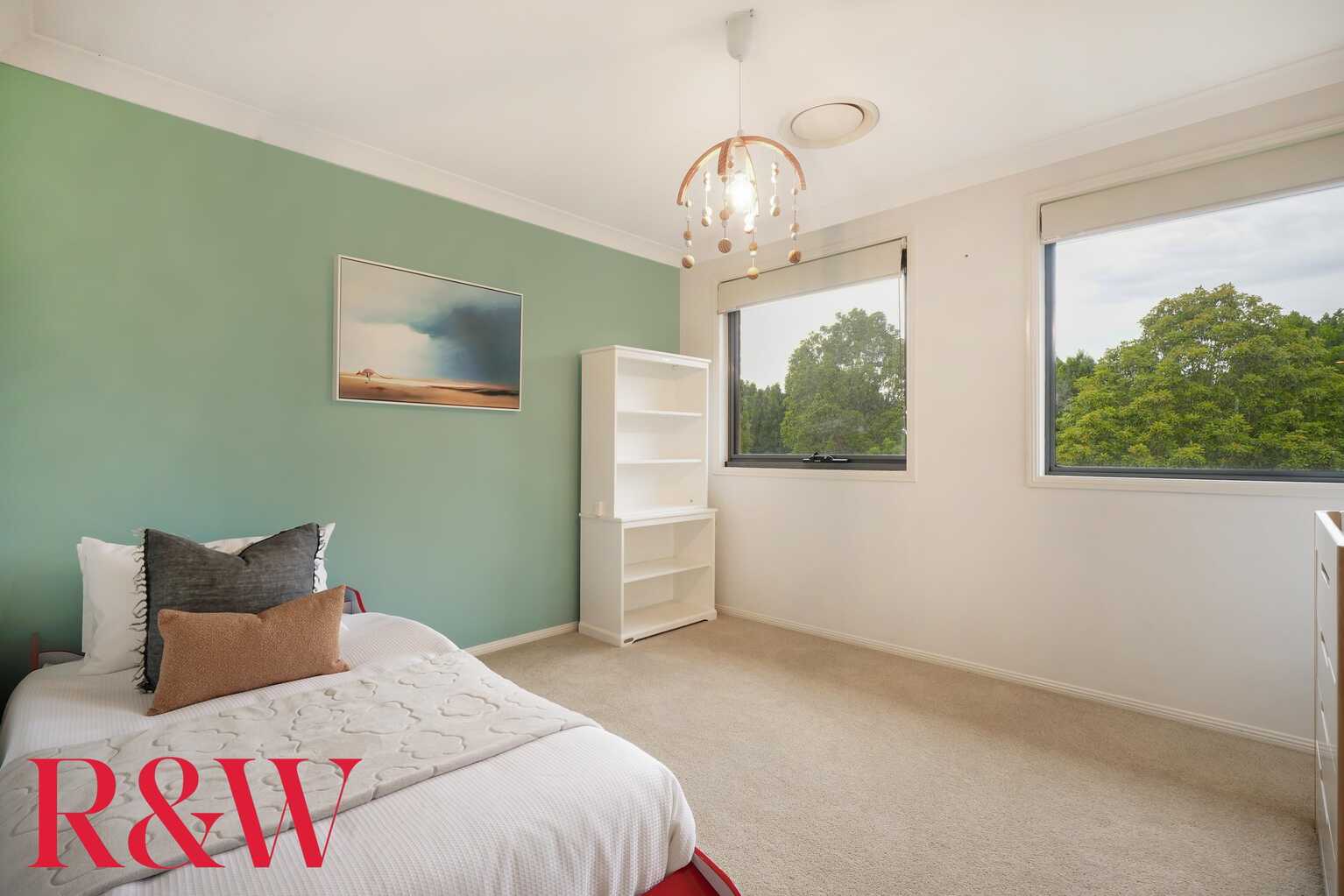 19 Strathwallen Close Macquarie Links