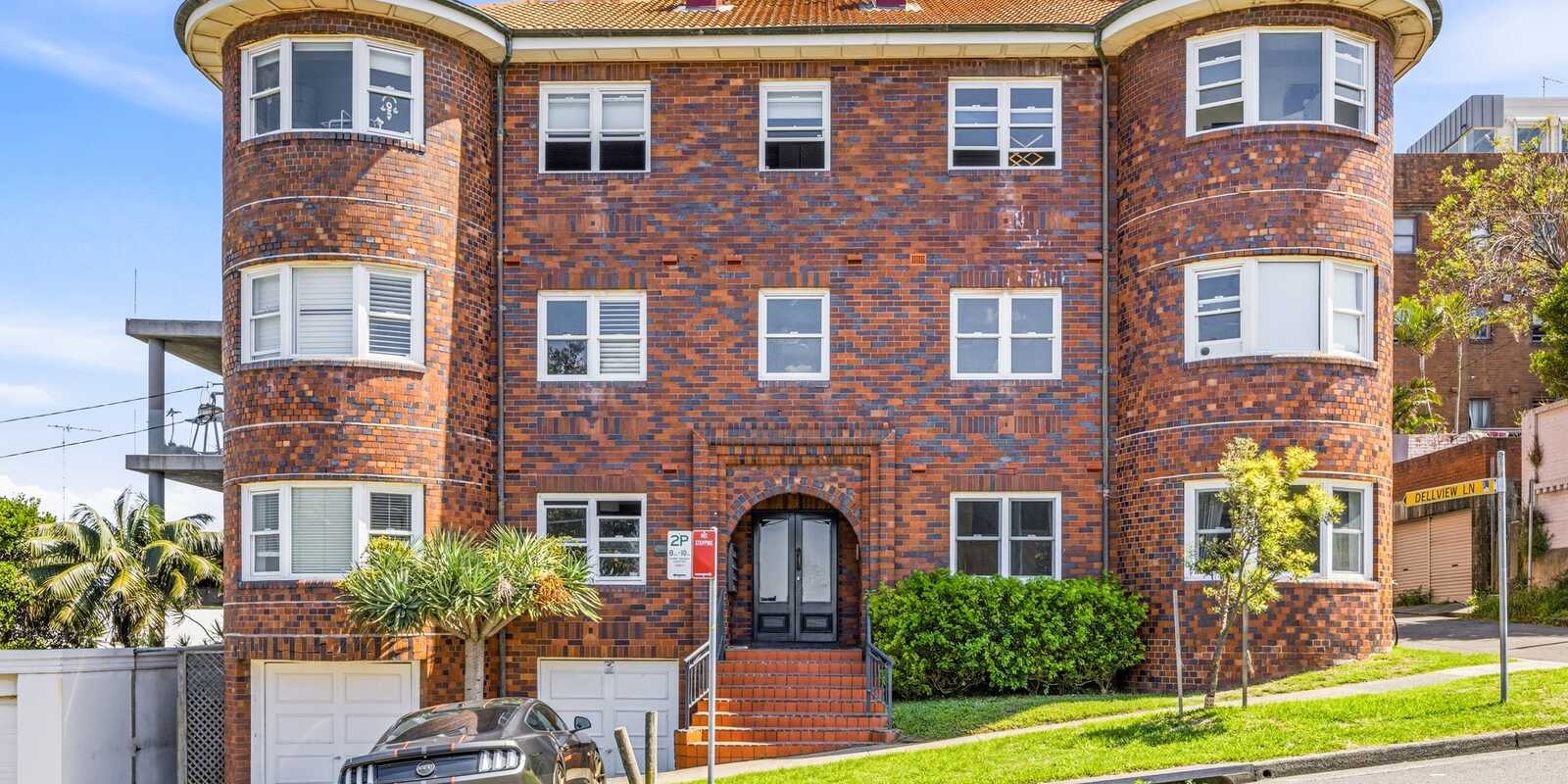 2/1 Silva Street Tamarama