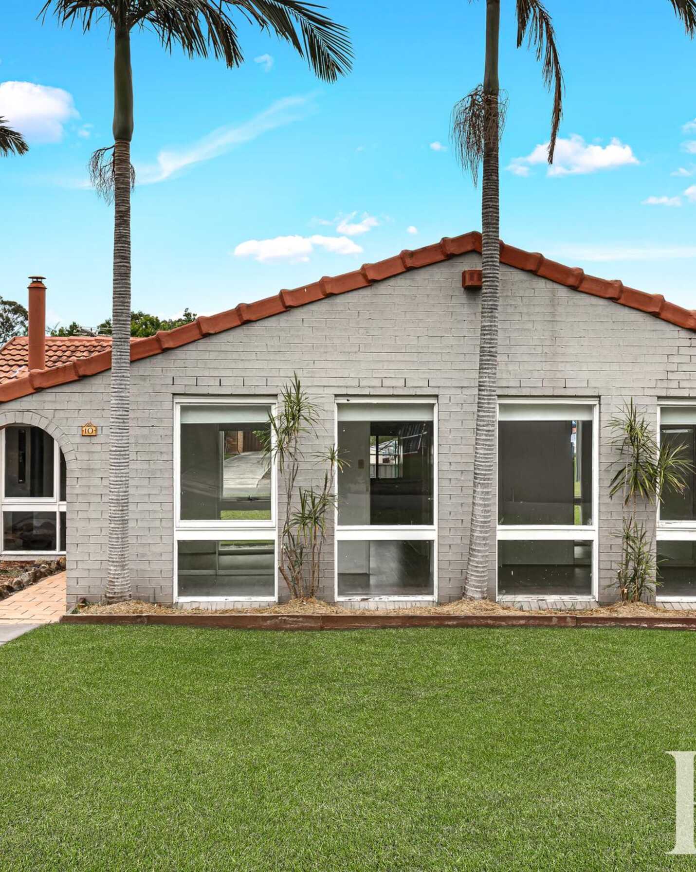 10 Criterion Crescent Doonside, Doonside - Image 1