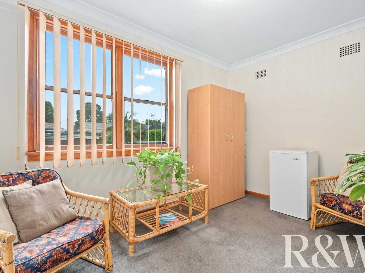 19 Melanesia Avenue Lethbridge Park