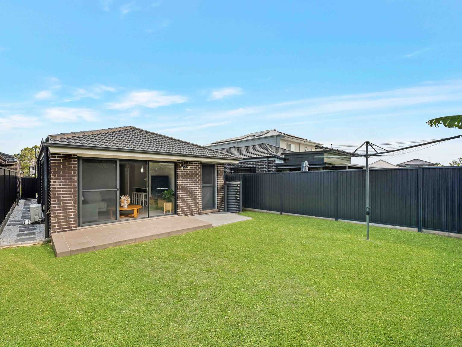 16 Cortina Avenue Austral