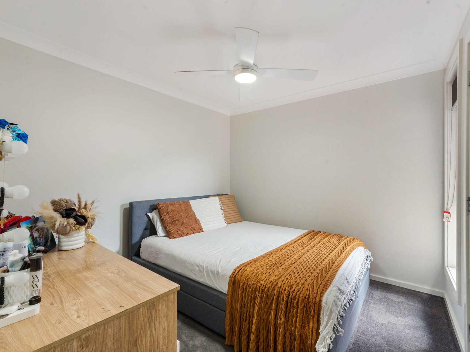 16 Cortina Avenue Austral