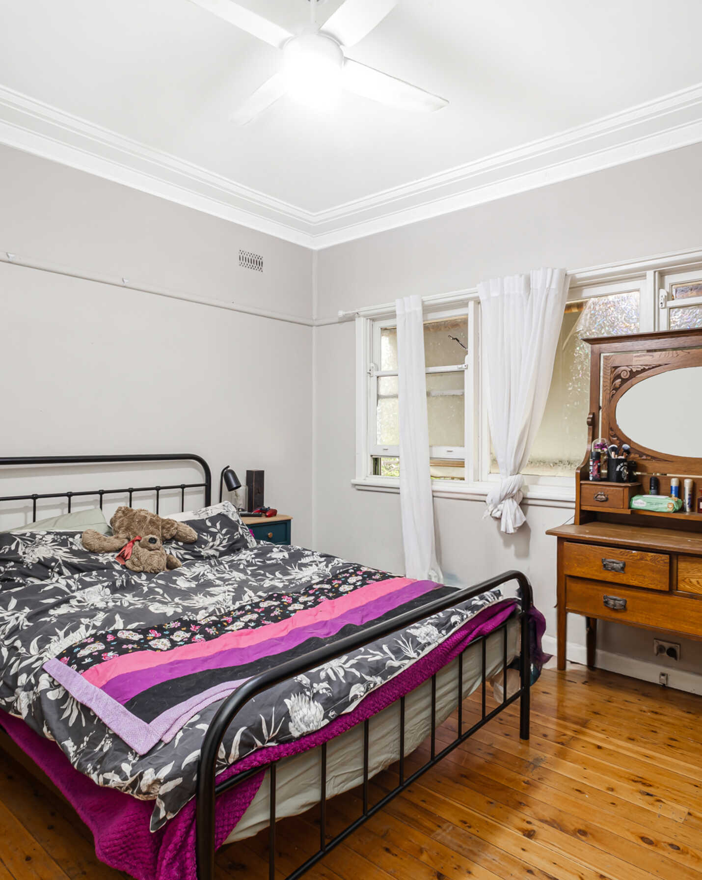 84 & 84A Monfarville Street, Marys - Thumbnail 7
