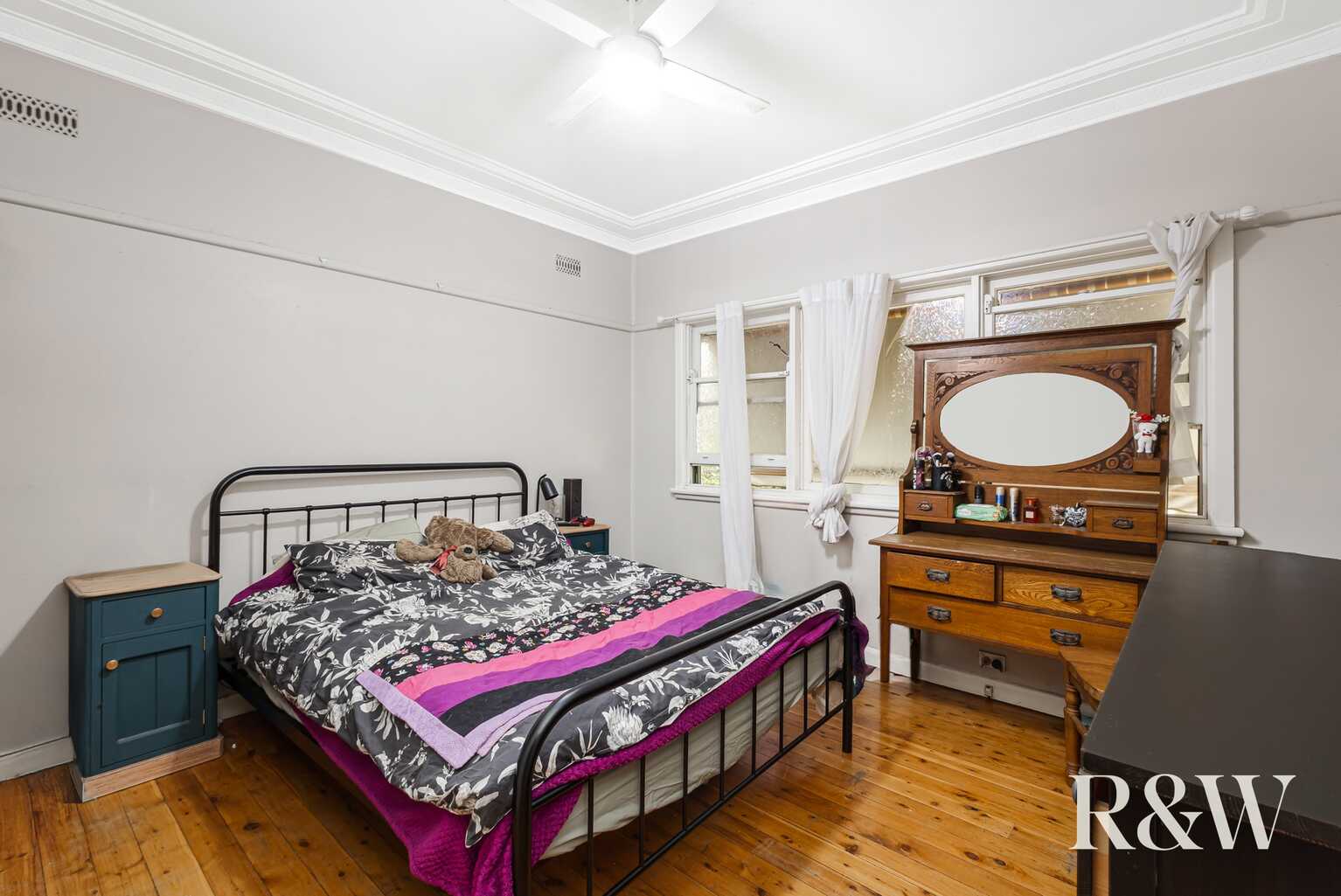 84 & 84A Monfarville Street St Marys