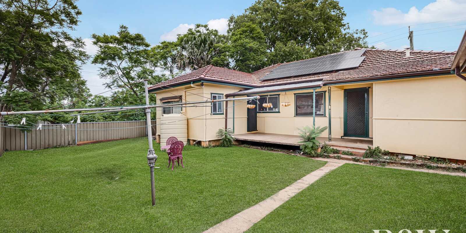 84 & 84A Monfarville Street St Marys