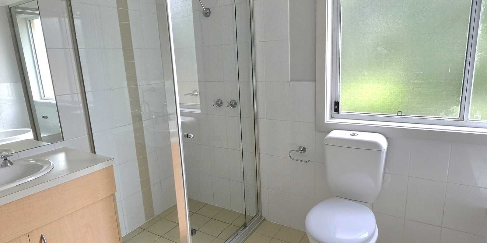 51  Waterside Crescent Carramar