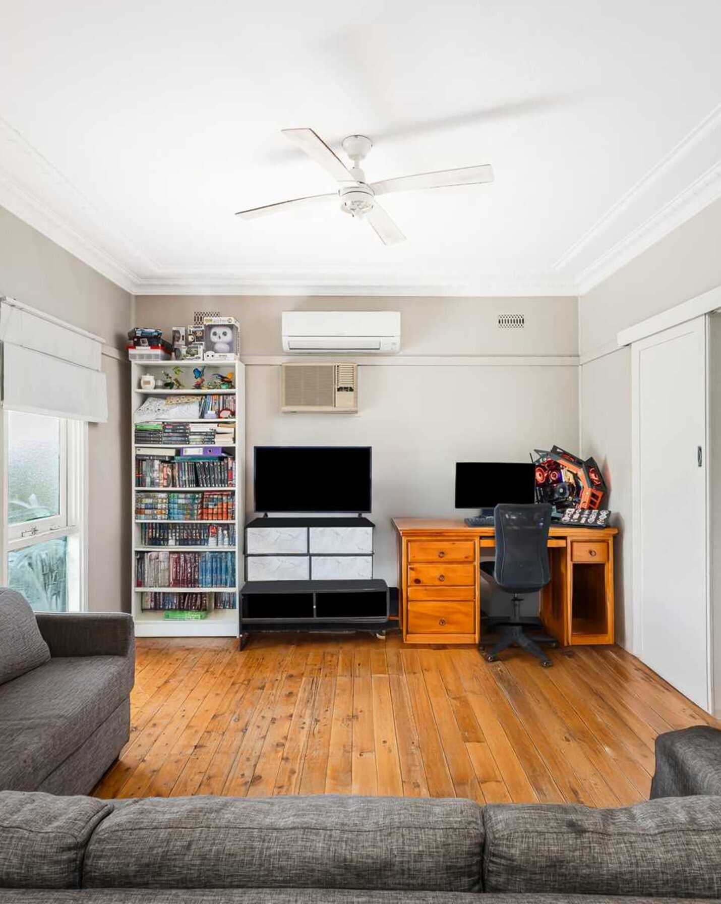 84 & 84A Monfarville Street, Marys - Thumbnail 4