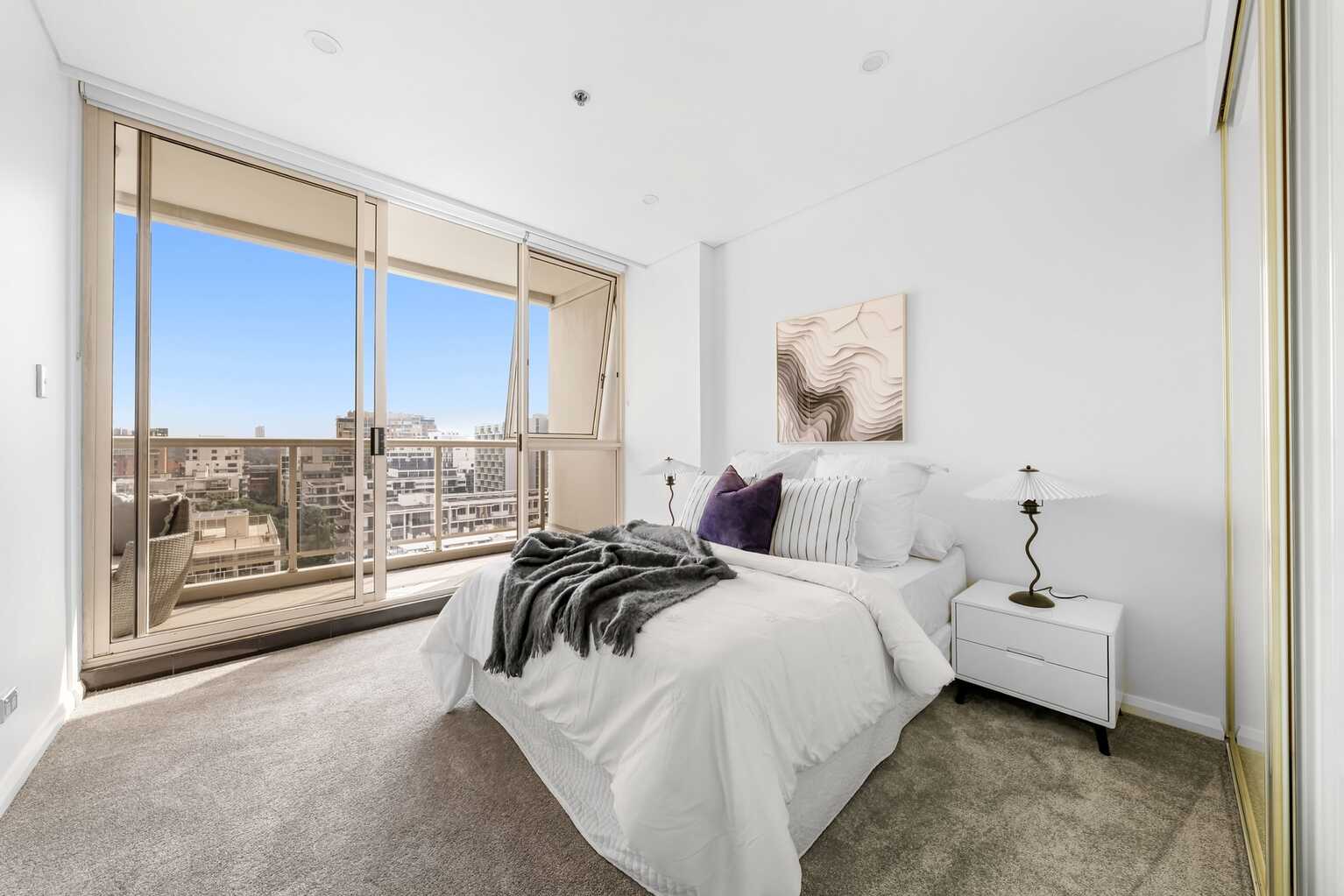 360/8 Lachlan Street Waterloo