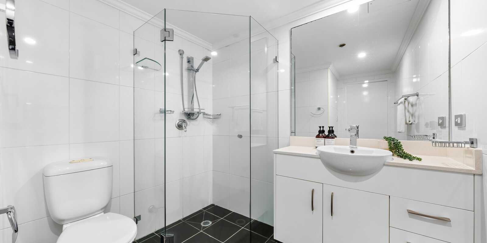 360/8 Lachlan Street Waterloo