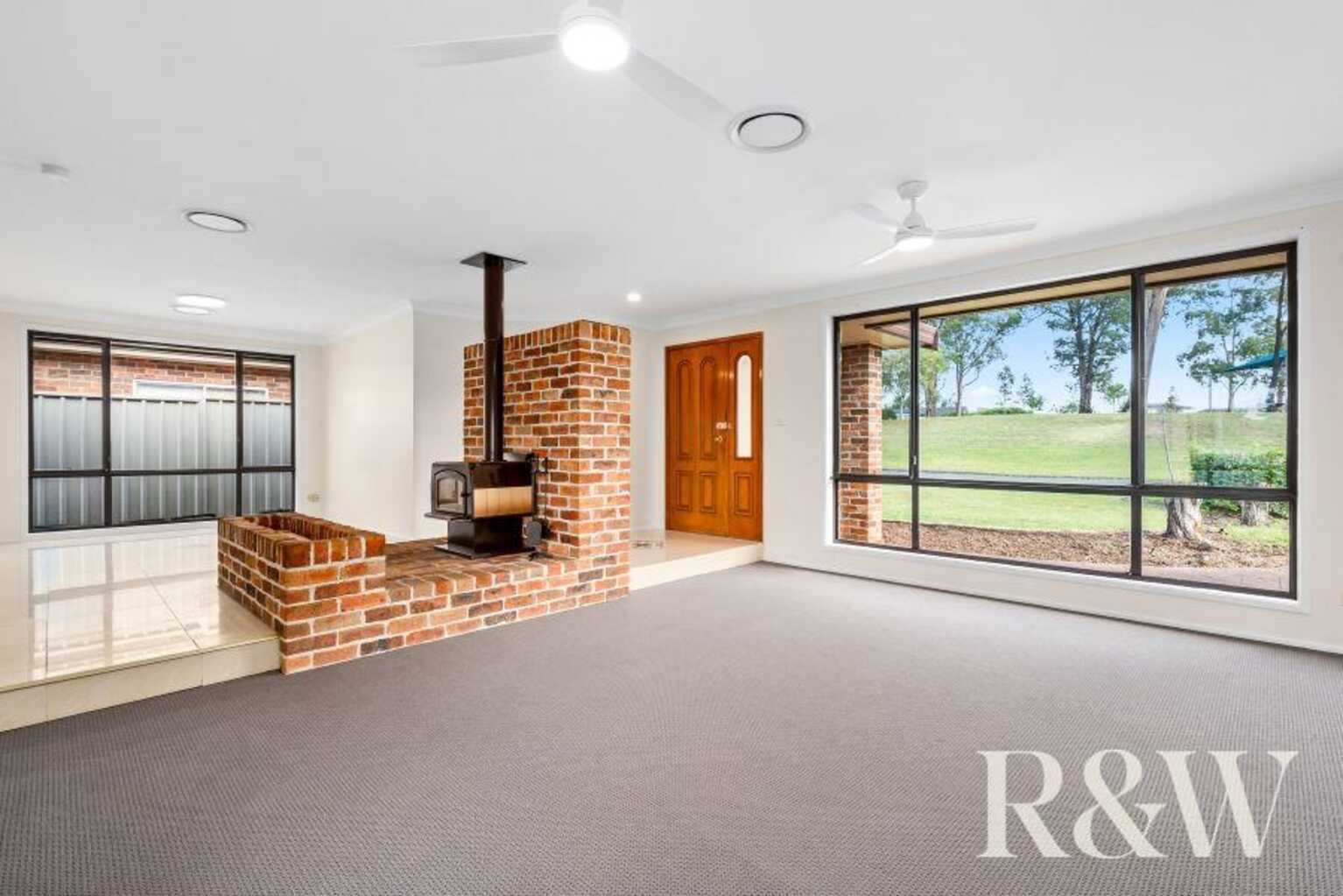 24 Fantail Crescent Erskine Park