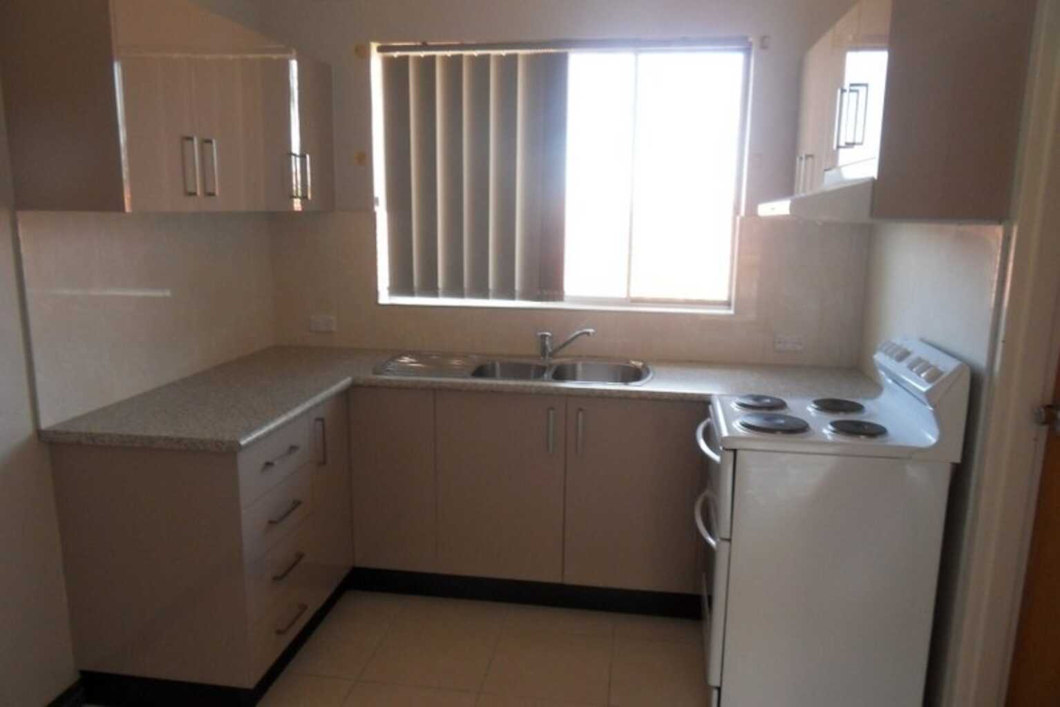 2 / 27 Park Road, Cabramatta