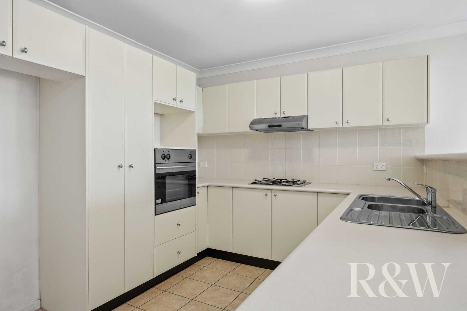 20/359 NARELLAN ROAD Currans Hill