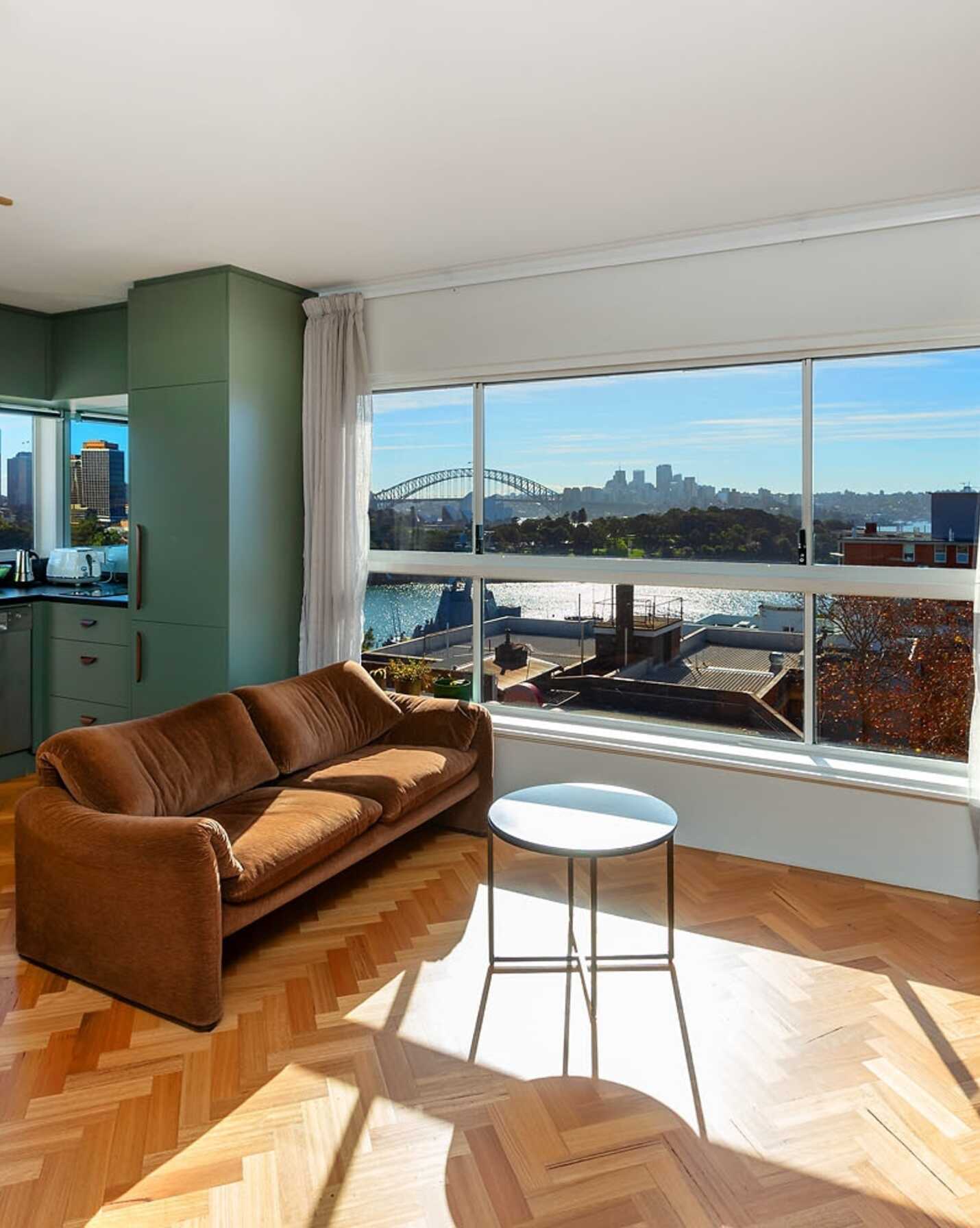 42/15 Wylde Street Potts Point, Point - Image 1