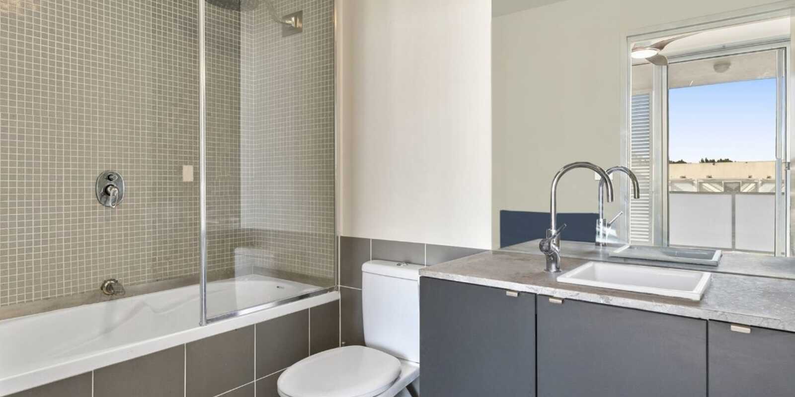 195/747 Botany Road Rosebery