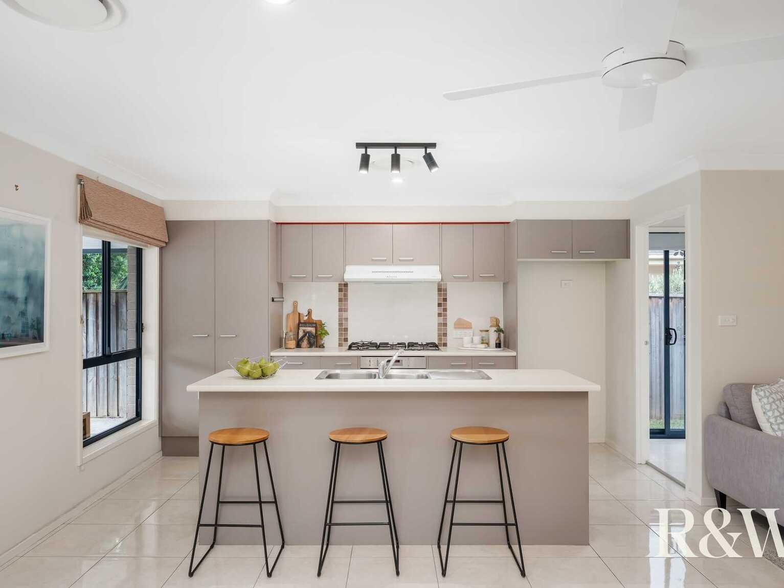 20 Sanderling Crescent Cranebrook 20 Sanderling Crescent Cranebrook