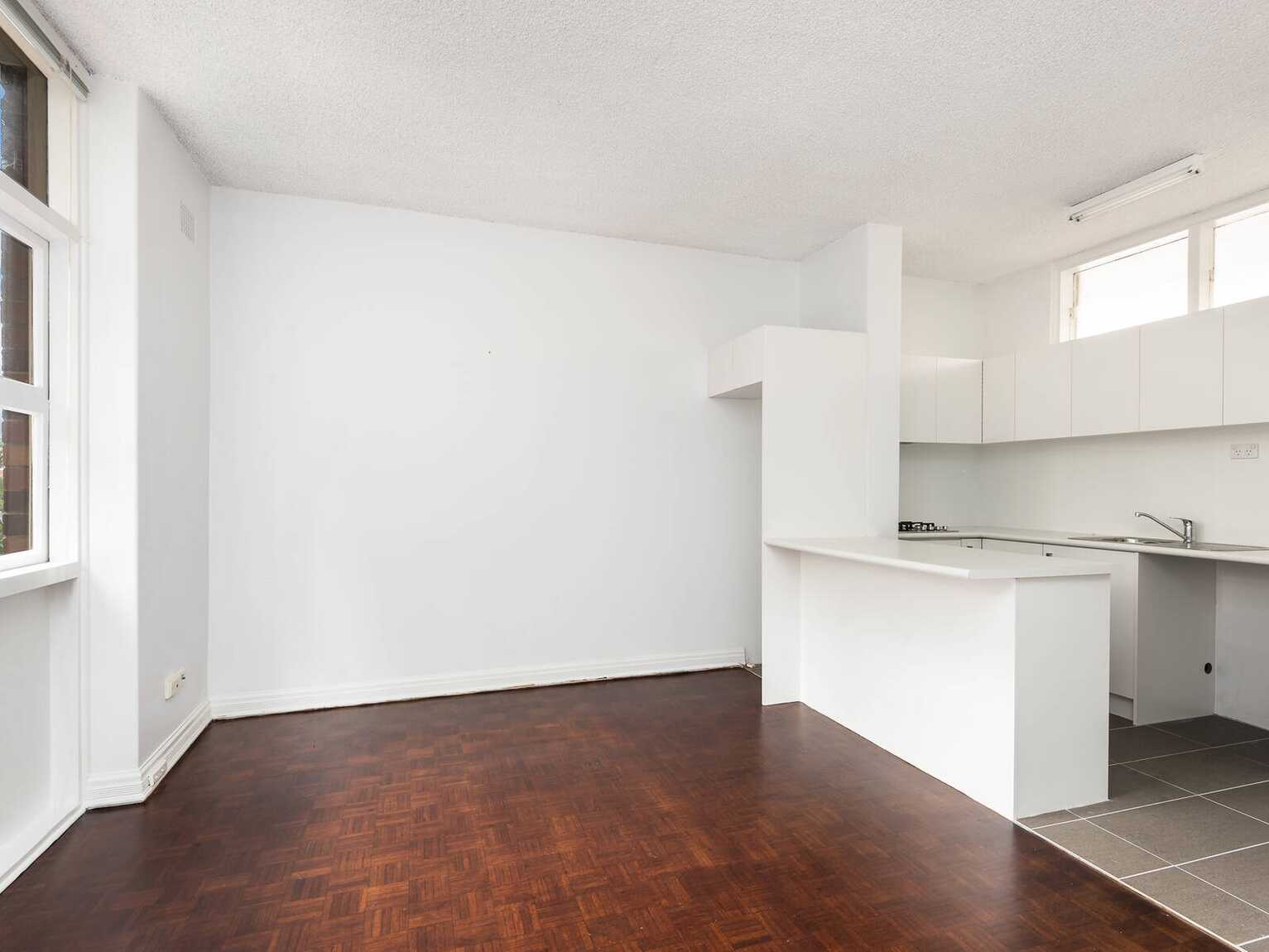 2/59 Whaling Road North Sydney