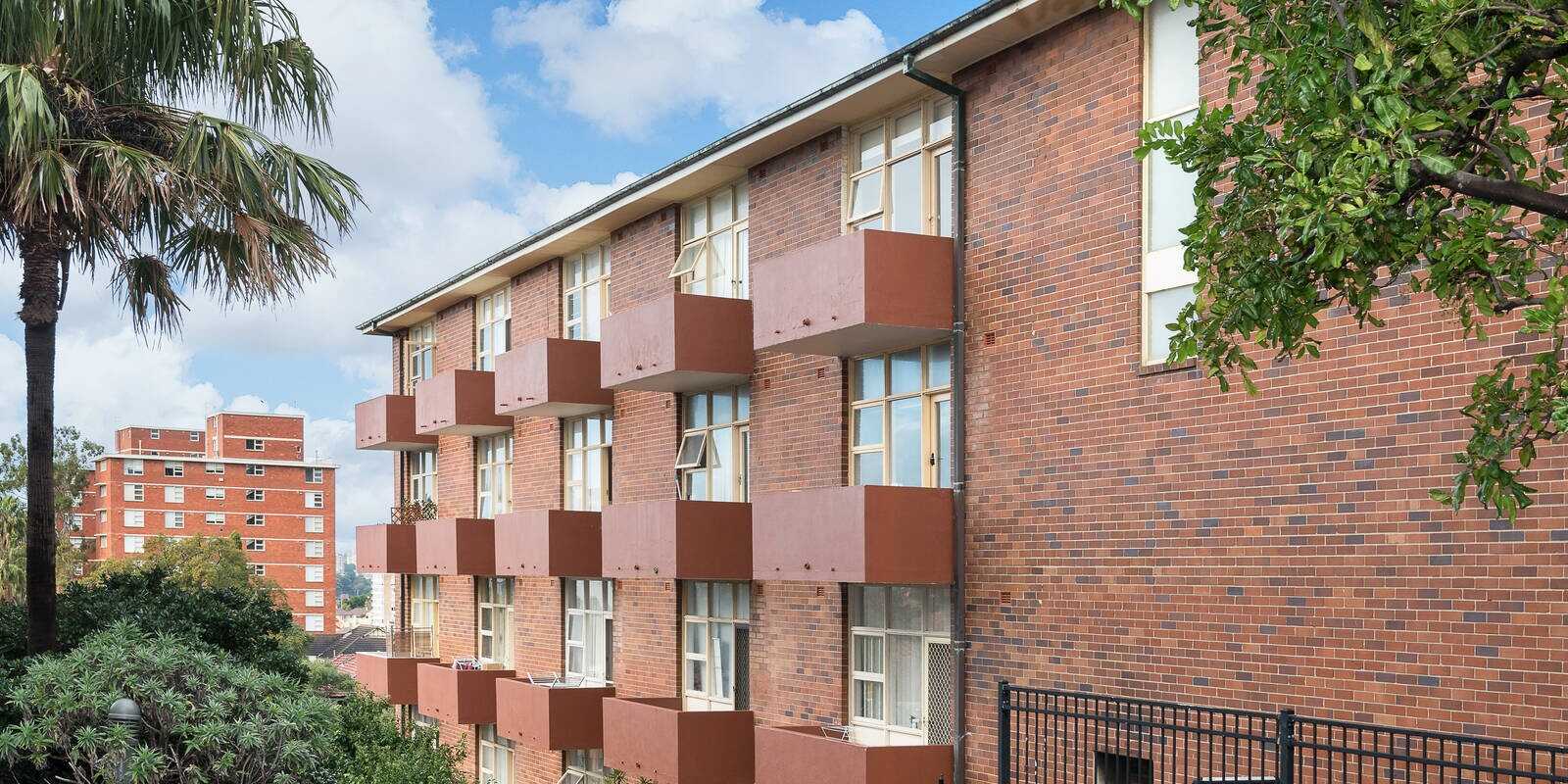 2/59 Whaling Road North Sydney