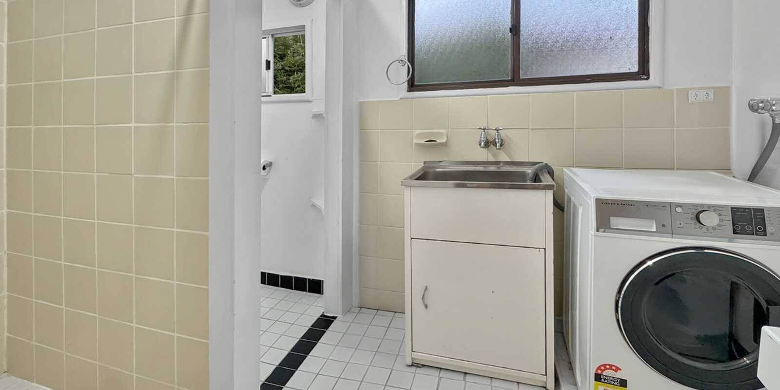 6 Fourth Street South Littleton Lithgow