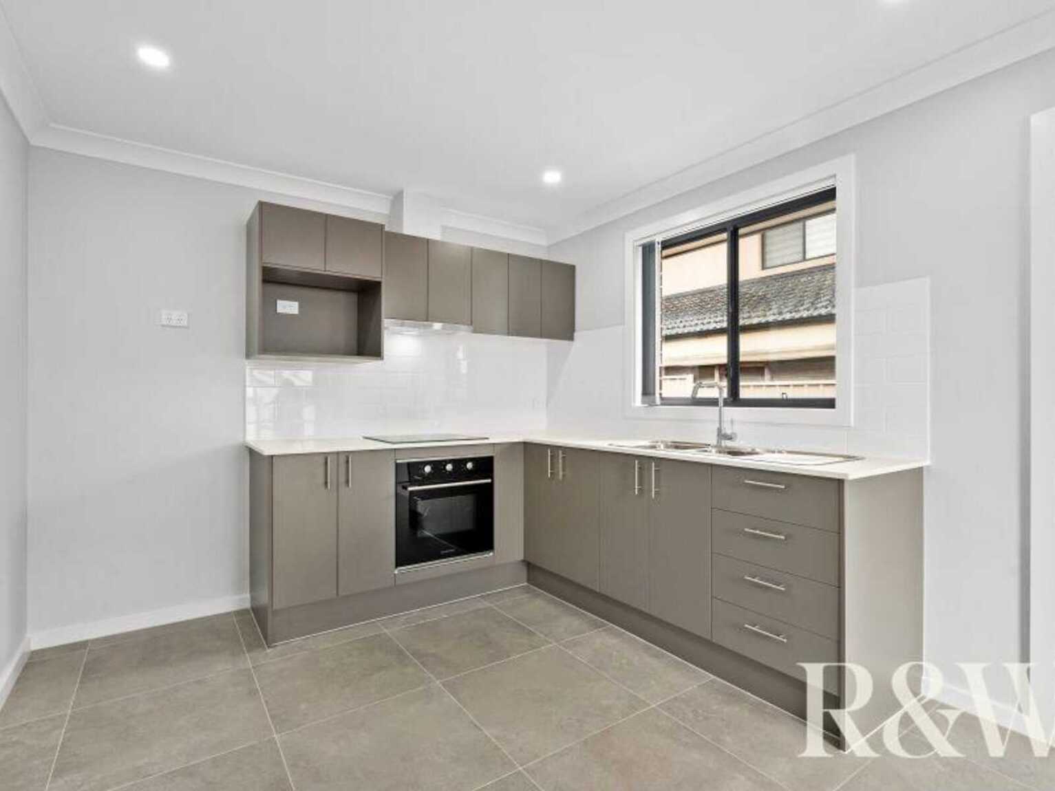 10A Chatres Street St Clair