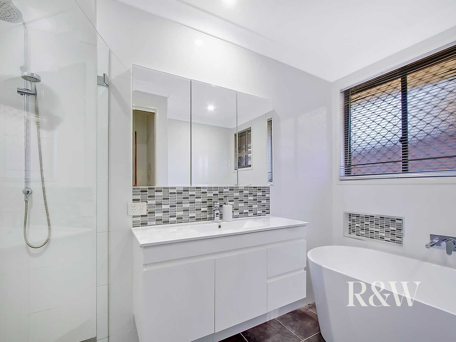 10 Ontario Avenue St Clair