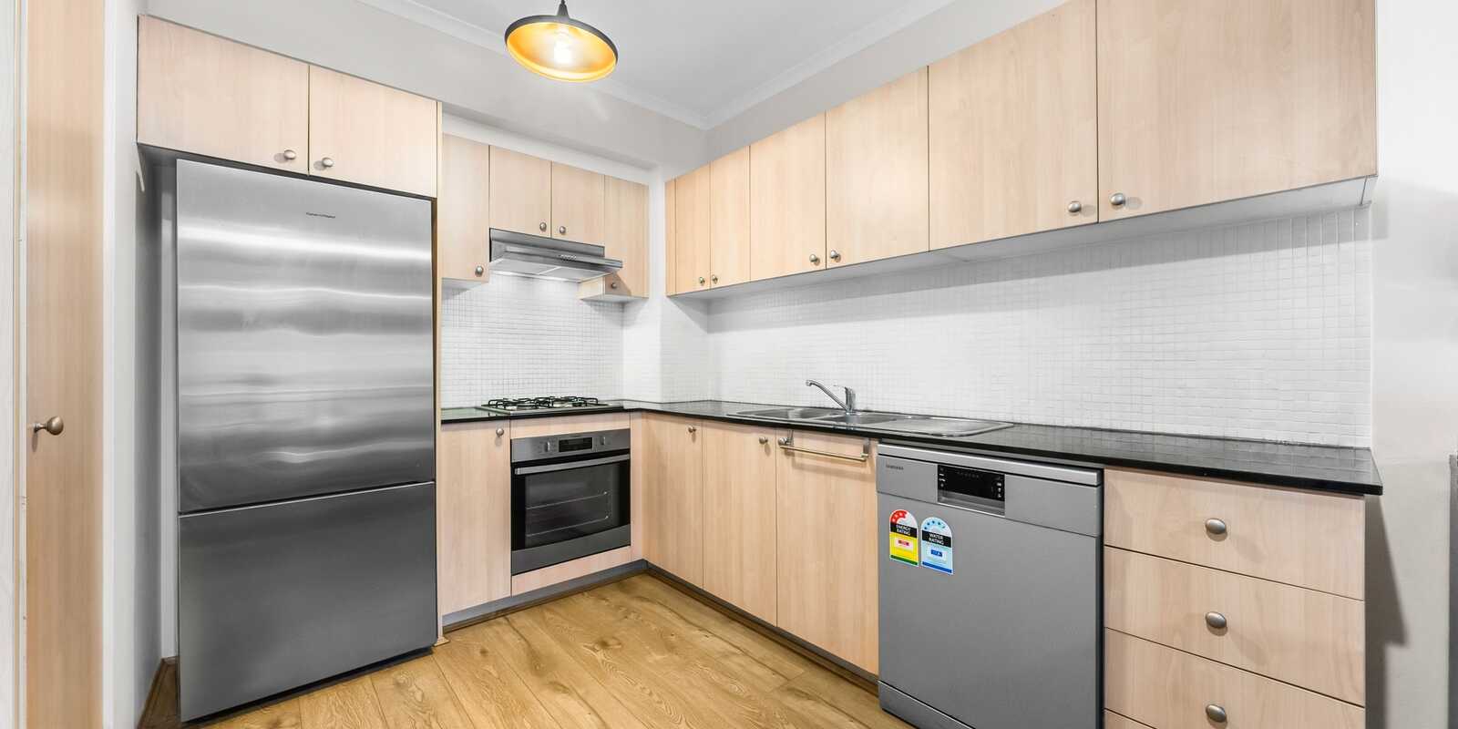 14/110  Wellington Street Waterloo