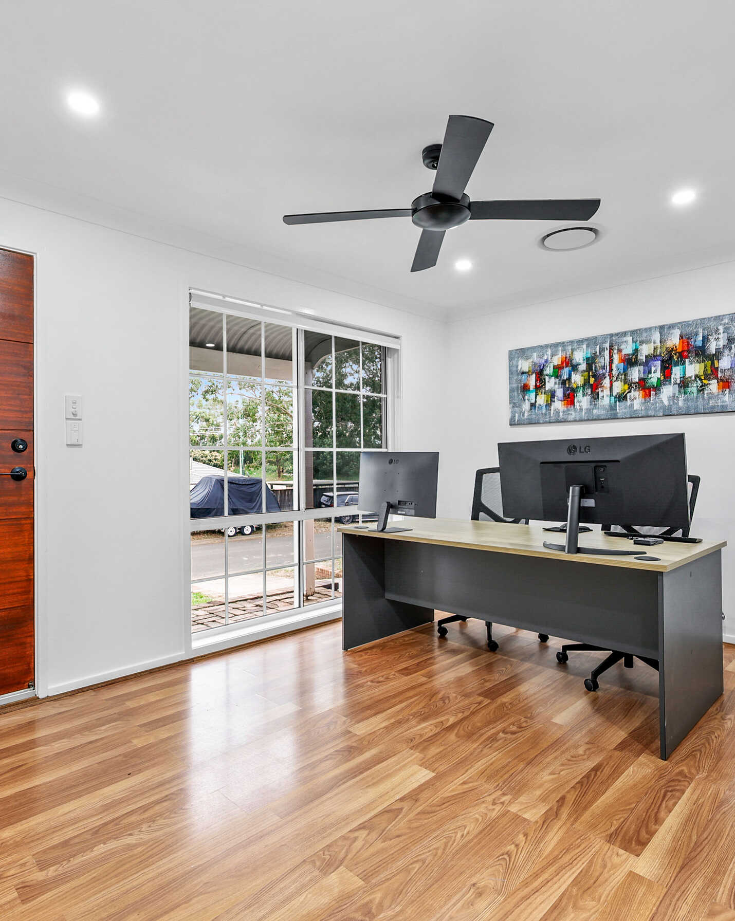 50 DOWNES CRESCENT, Currans Hill - Thumbnail 2