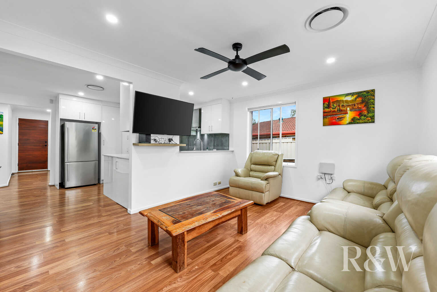 50 DOWNES CRESCENT Currans Hill 50 DOWNES CRESCENT Currans Hill