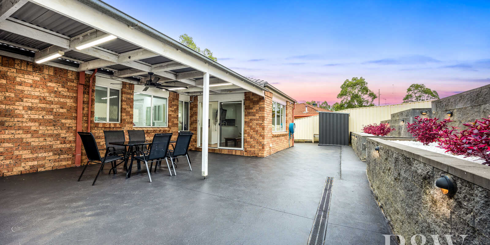 50 DOWNES CRESCENT Currans Hill 50 DOWNES CRESCENT Currans Hill