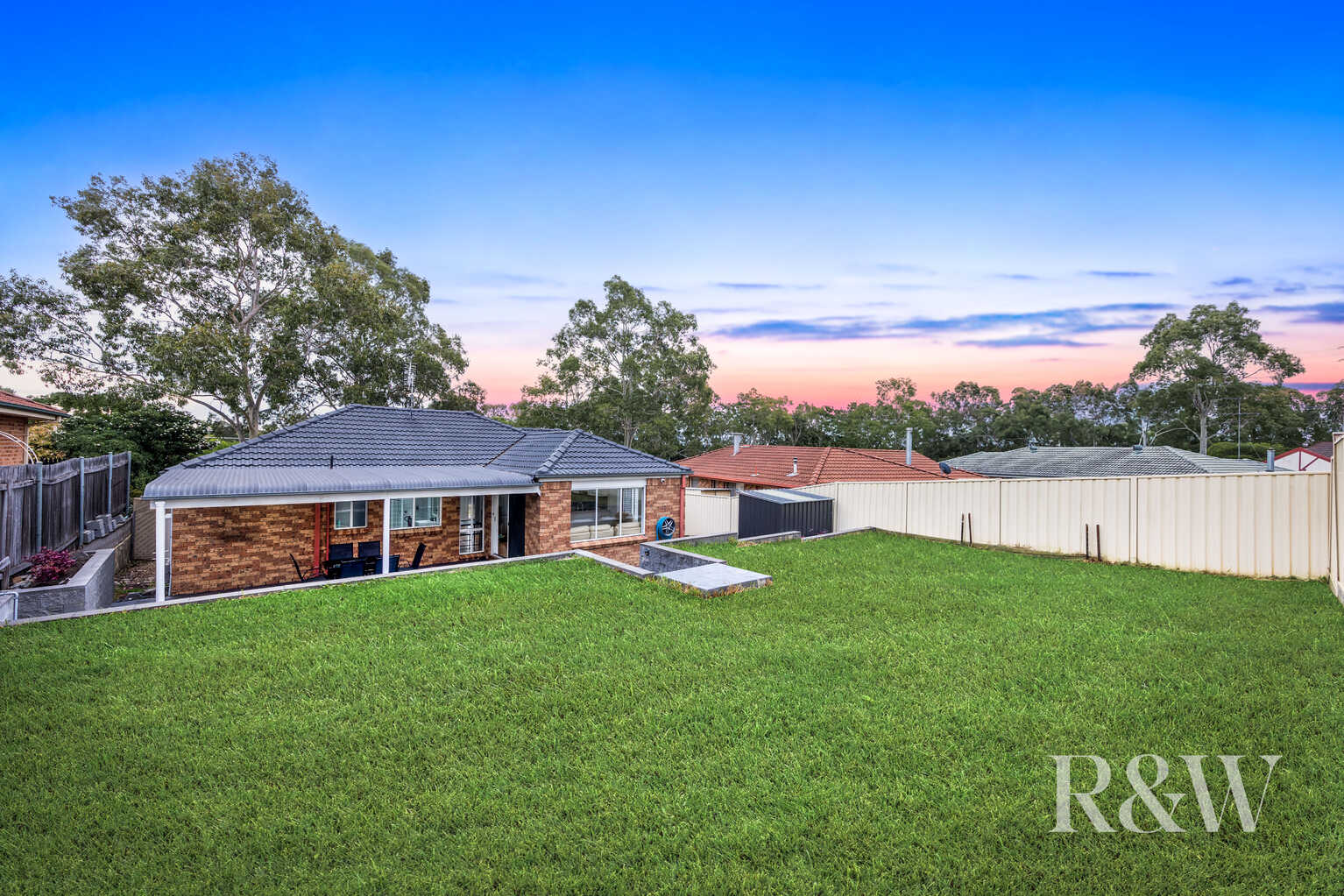 50 DOWNES CRESCENT Currans Hill 50 DOWNES CRESCENT Currans Hill