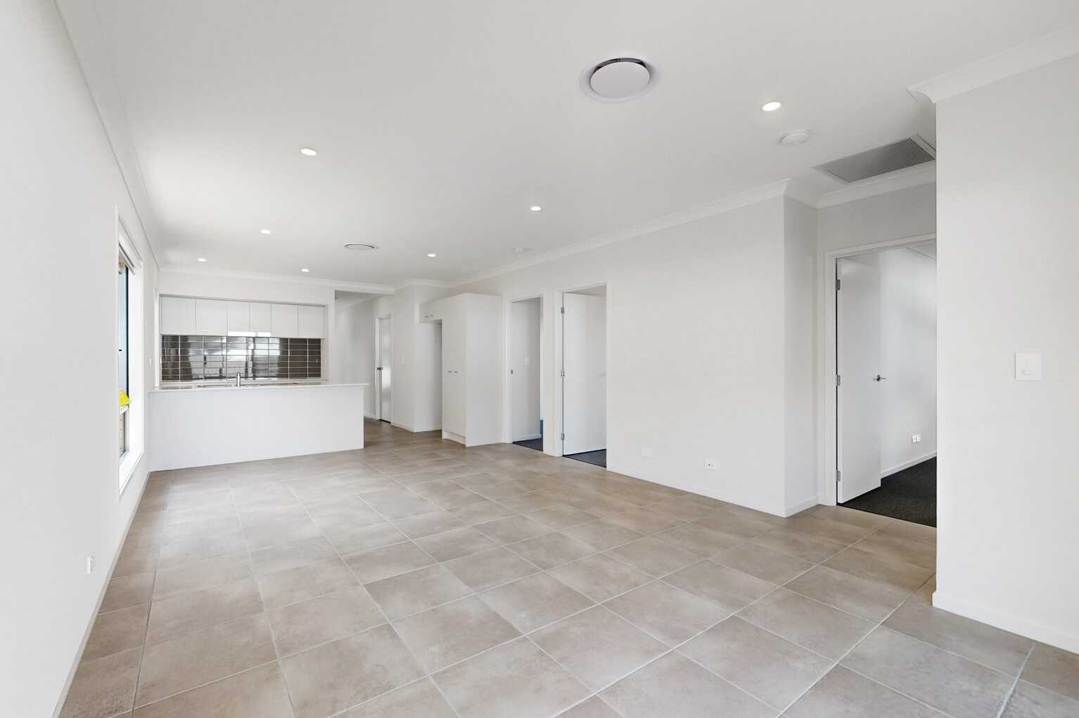 30 Mundaring Way Spring Mountain