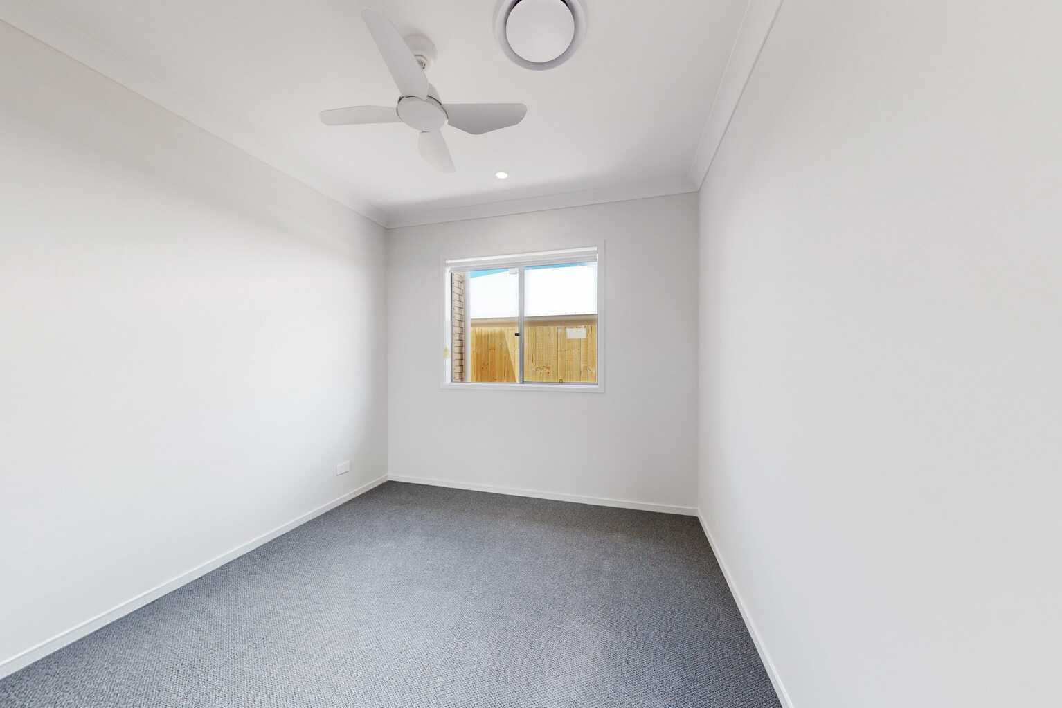 30 Mundaring Way Spring Mountain